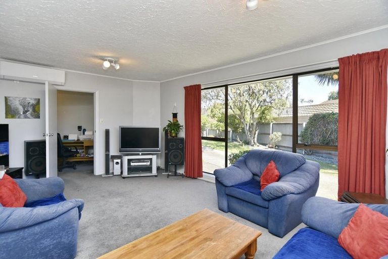 Photo of property in 65 Norrie Street, Redwood, Christchurch, 8051