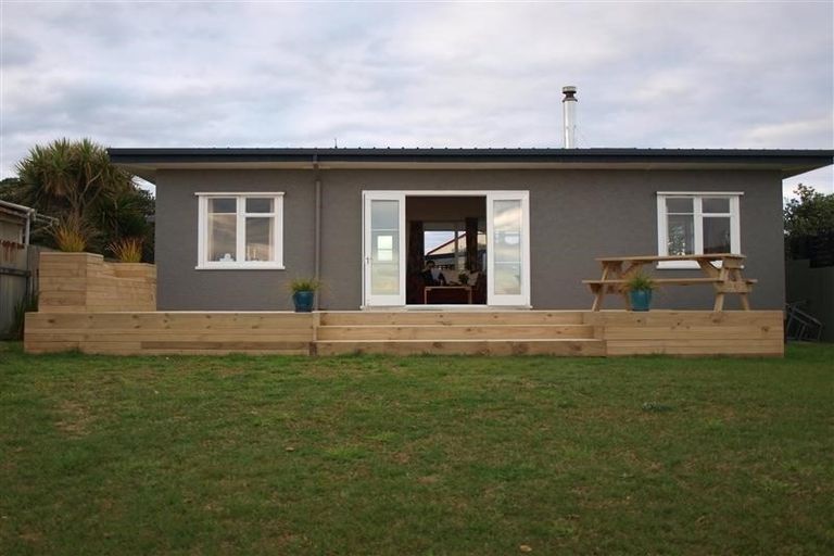Photo of property in 133 Karaka Street, Castlecliff, Whanganui, 4501