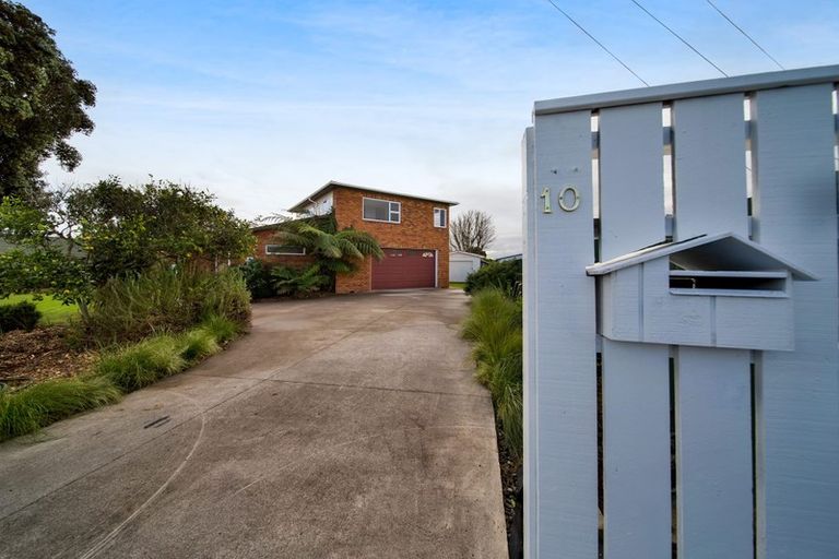 Photo of property in 10 Maire Street, Hawera, 4610