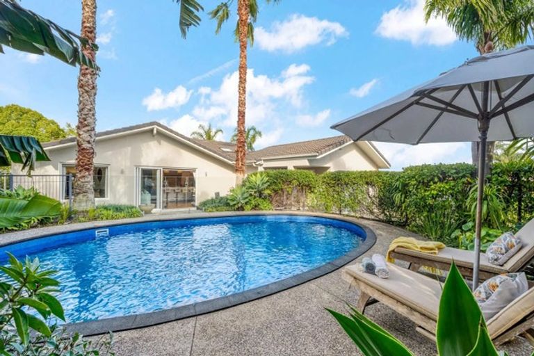 Photo of property in 11 Holly Way, Sunnyhills, Auckland, 2010