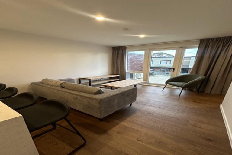 Photo of property in 30 Te Puketoka Lane, Mangere, Auckland, 2022