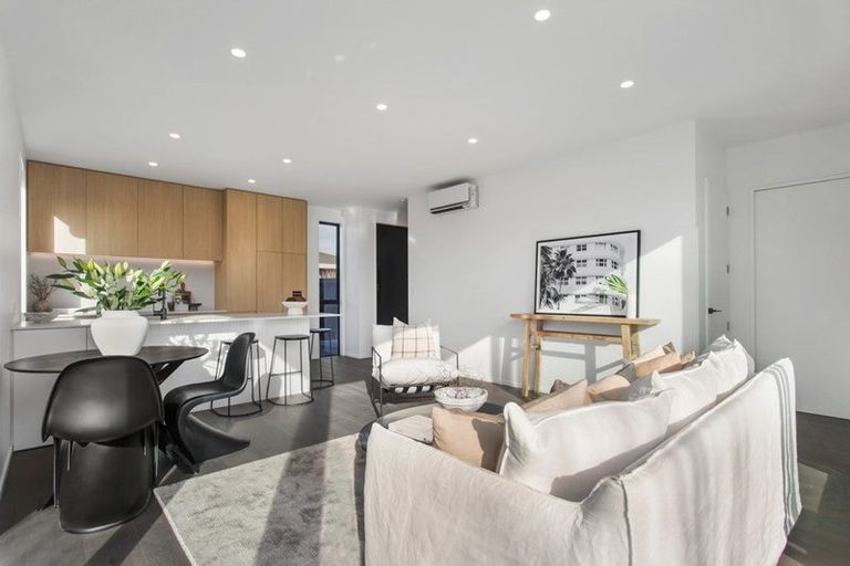 Photo of property in 2/37 Repton Street, Merivale, Christchurch, 8014