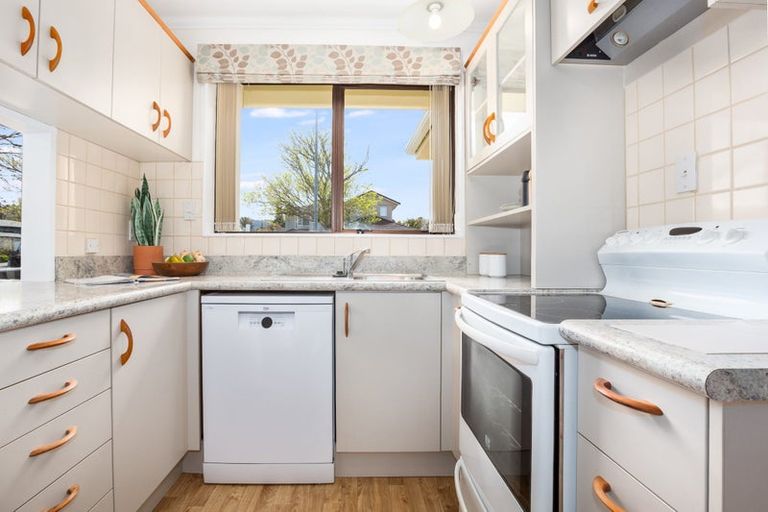 Photo of property in 2/6 Nikau Grove, Woburn, Lower Hutt, 5010