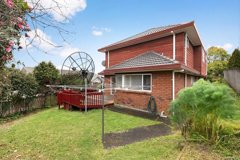 Photo of property in 7 Anure Place, Highland Park, Auckland, 2010