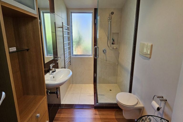 Photo of property in 9 Domain Crescent, Muriwai, Waimauku, 0881