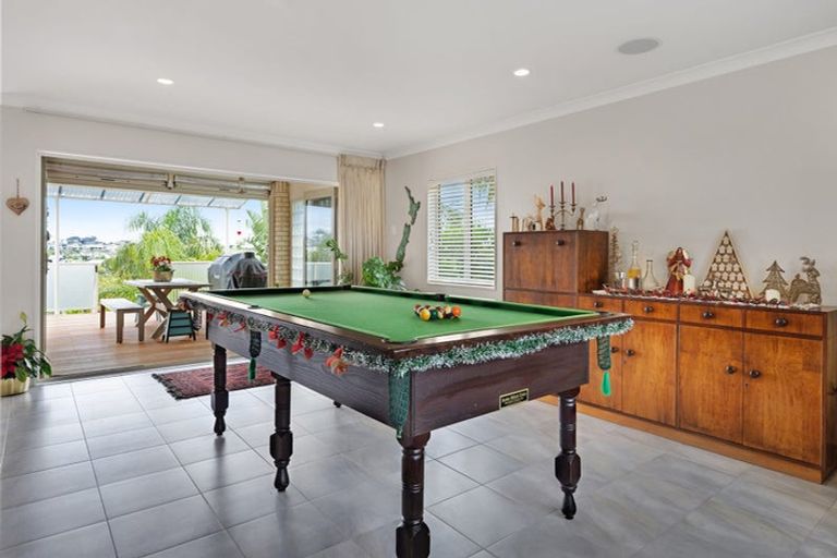 Photo of property in 5 Wairere Road, Torbay, Auckland, 0630