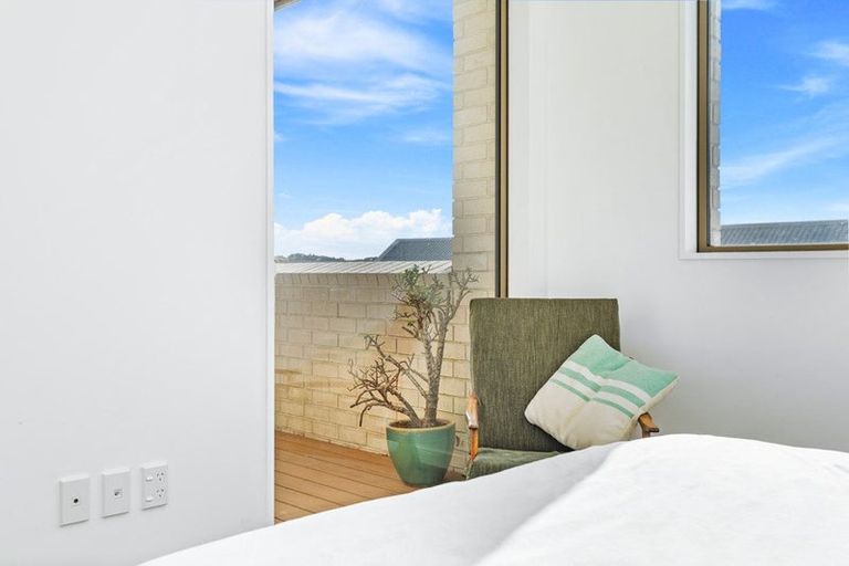 Photo of property in 303/167 Glenvar Ridge Road, Long Bay, Auckland, 0630