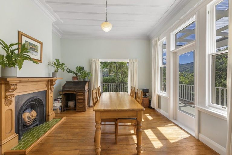 Photo of property in 10 Kilgour Street, Roseneath, Port Chalmers, 9023