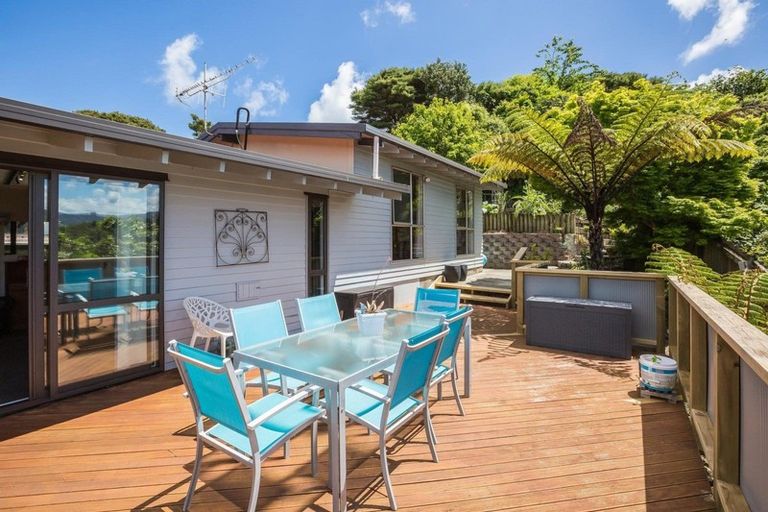 Photo of property in 2 Mizzen Place, Whitby, Porirua, 5024