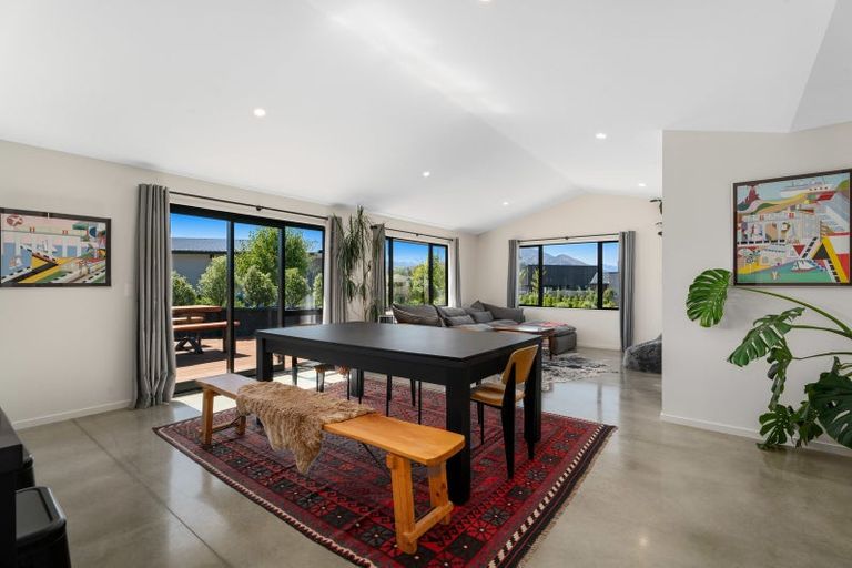 Photo of property in 5 Tahi Street, Albert Town, Wanaka, 9305