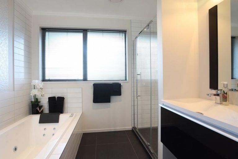 Photo of property in 19 Northside Drive, Waikiwi, Invercargill, 9810