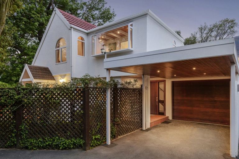 Photo of property in 114a Clyde Road, Ilam, Christchurch, 8041