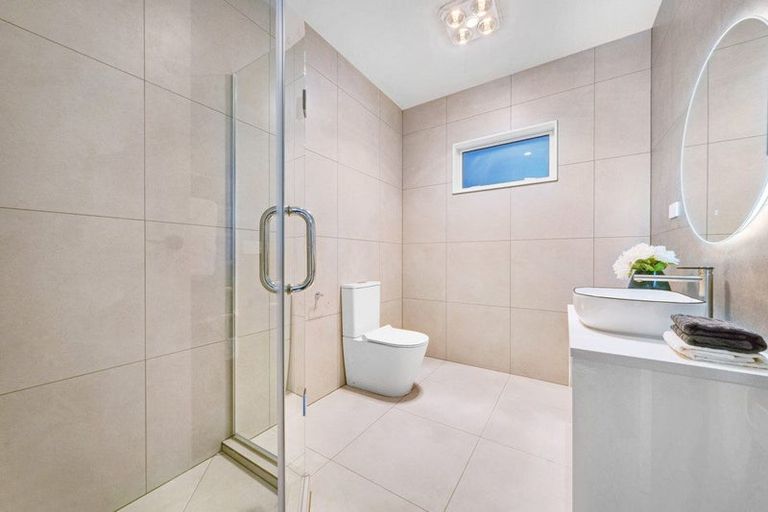 Photo of property in 52 Emerald Avenue, Rosehill, Papakura, 2113