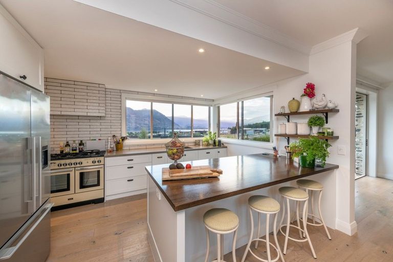 Photo of property in 11 Barclay Place, Wanaka, 9305