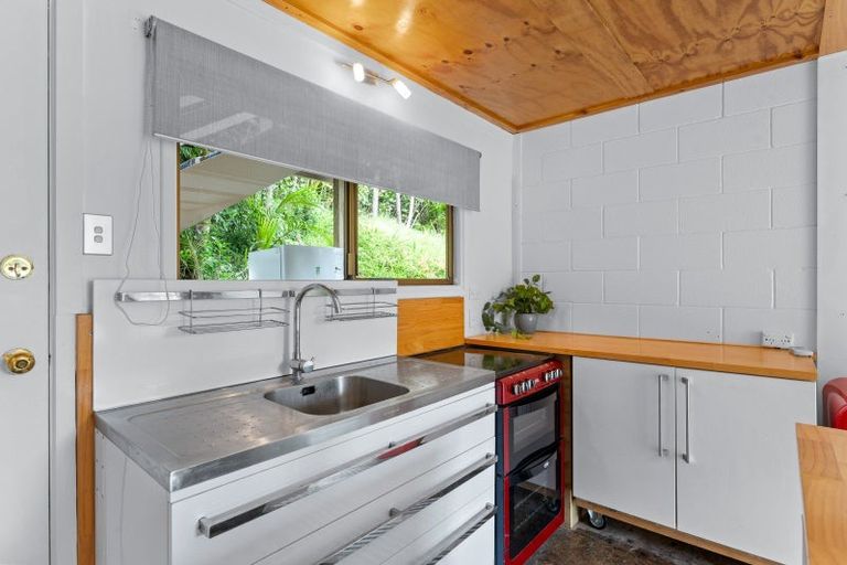 Photo of property in 280a Motutara Road, Muriwai, Waimauku, 0881