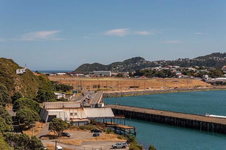 Photo of property in Shelley Bay Terraces, 13/61 Maupuia Road, Maupuia, Wellington, 6022