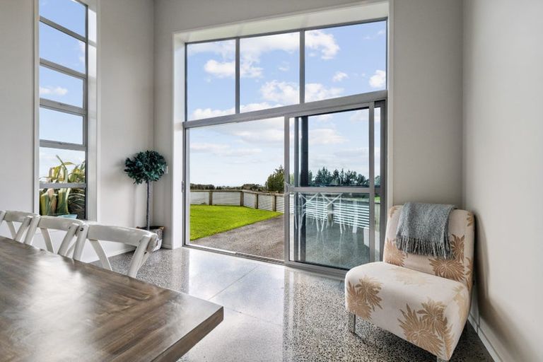 Photo of property in 1375 Carrington Road, Hurworth, New Plymouth, 4371