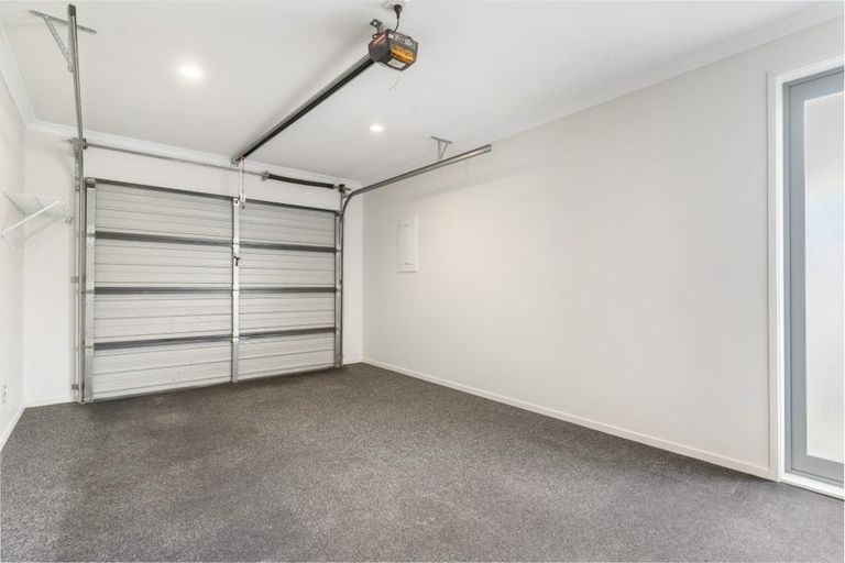 Photo of property in 5 Tee Point, Red Beach, 0932