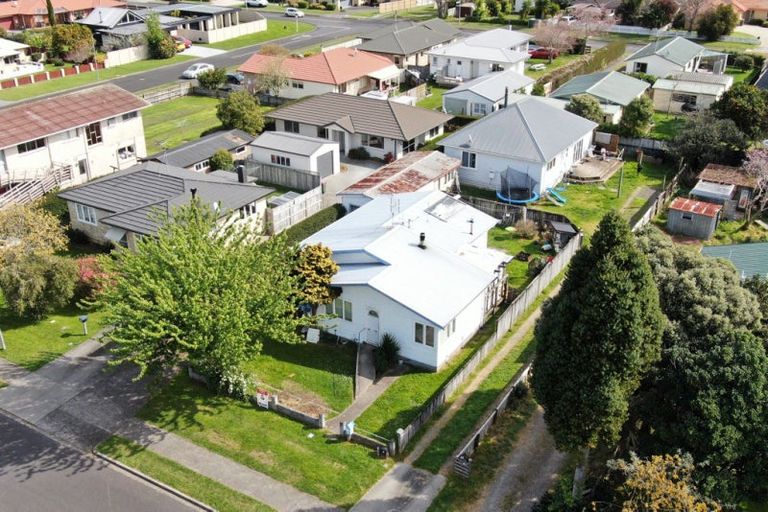 Photo of property in 19 Clive Road, Katikati, 3129