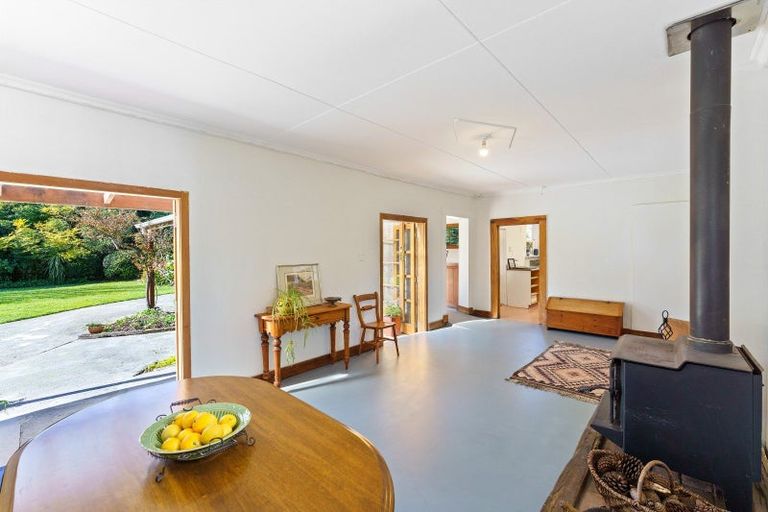 Photo of property in 3 State Highway 1, Otaki, 5512