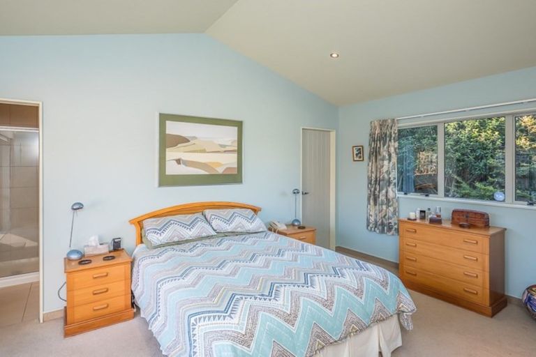 Photo of property in 25 Sams Way, Raumati South, Paraparaumu, 5032