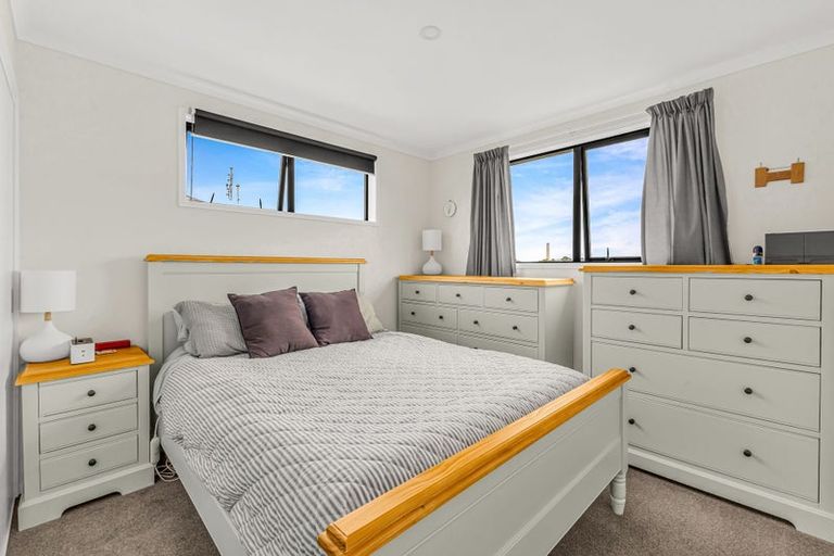 Photo of property in 94b Banks Street, Marfell, New Plymouth, 4310