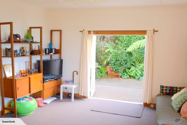 Photo of property in 35 Mortimer Terrace, Aro Valley, Wellington, 6021