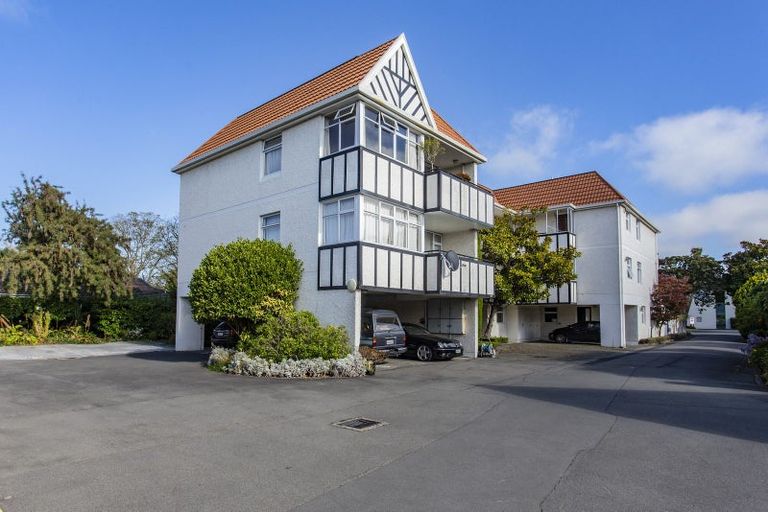 Photo of property in 8/24 Mansfield Avenue, St Albans, Christchurch, 8014