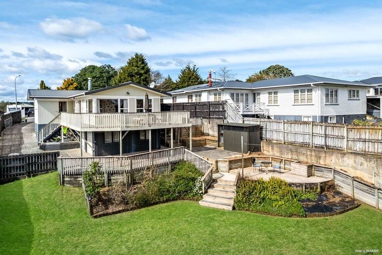 Photo of property in 80 Prospect Terrace, Pukekohe, 2120