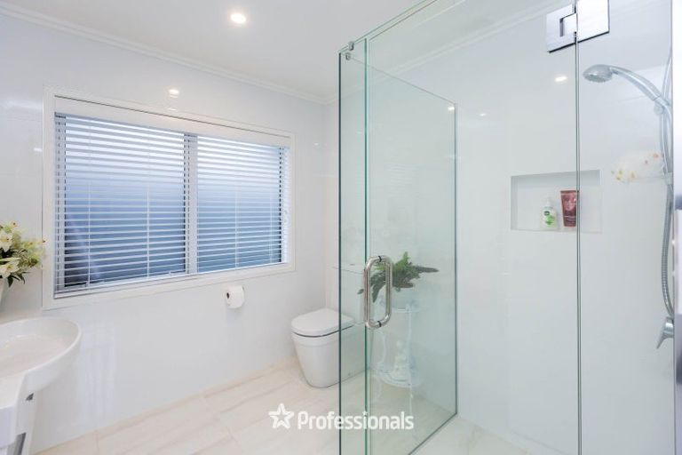 Photo of property in 13 Somerby Mews, Silverstream, Upper Hutt, 5019