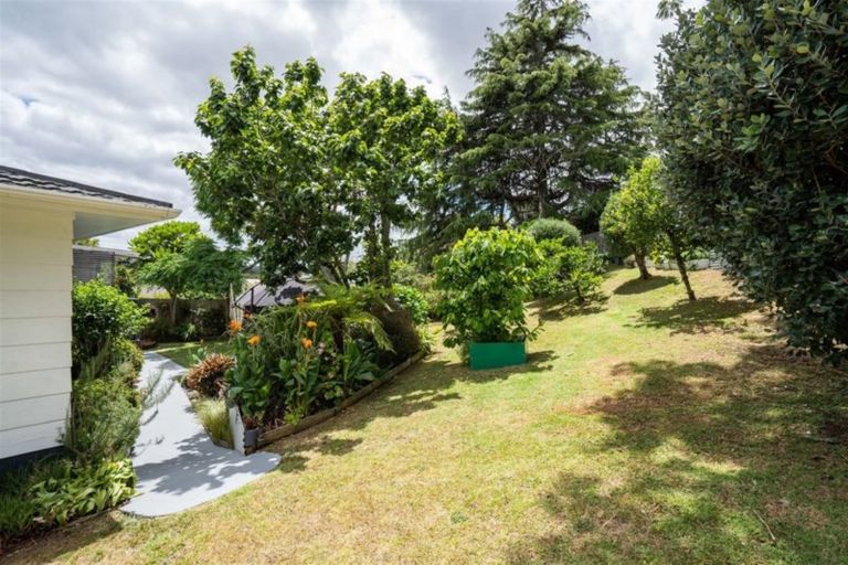 Photo of property in 14 Mariposa Place, Te Kamo, Whangarei, 0112
