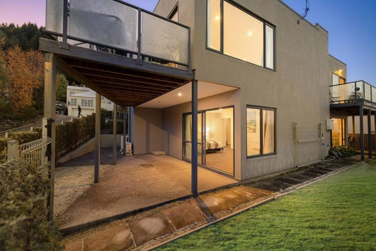 Photo of property in 11 Highview Terrace, Queenstown, 9300