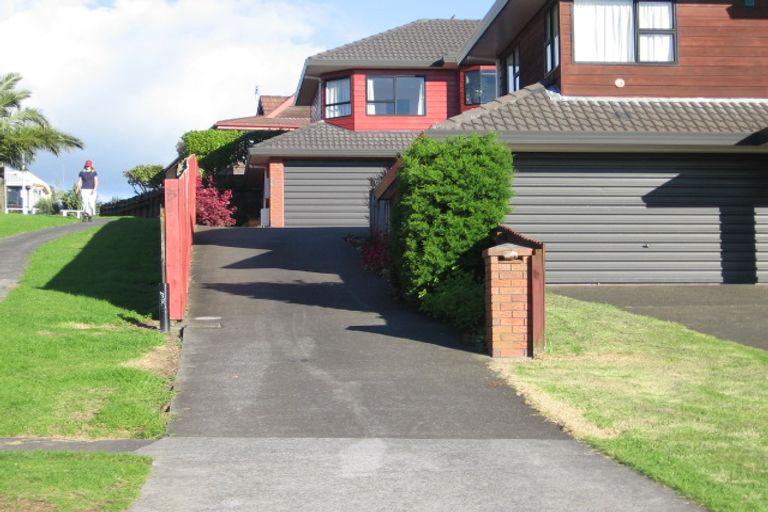 Photo of property in 1/19 Rakaia Rise, Clover Park, Auckland, 2019