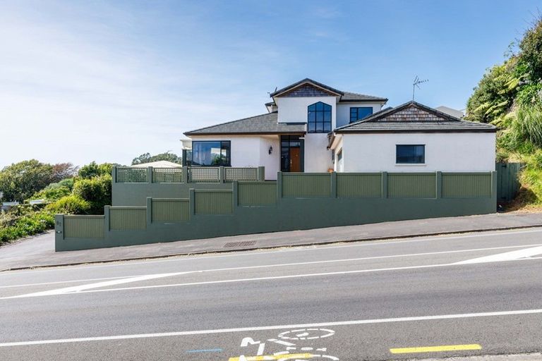 Photo of property in 87 Eliot Street, New Plymouth, 4310