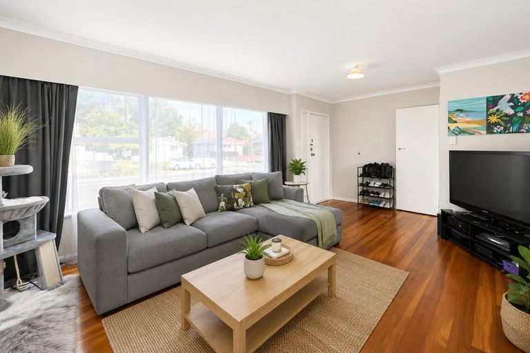 Photo of property in 61 Carrington Avenue, Silverdale, Hamilton, 3216