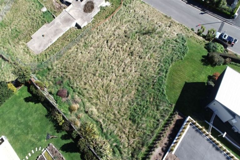 Photo of property in 6 Peregrine Close, Mount Pleasant, Christchurch, 8081