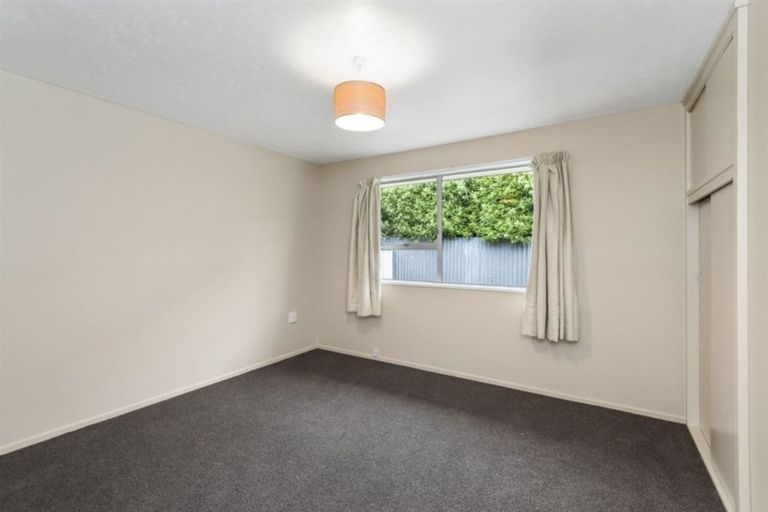 Photo of property in 35 Larnach Street, Waimairi Beach, Christchurch, 8083