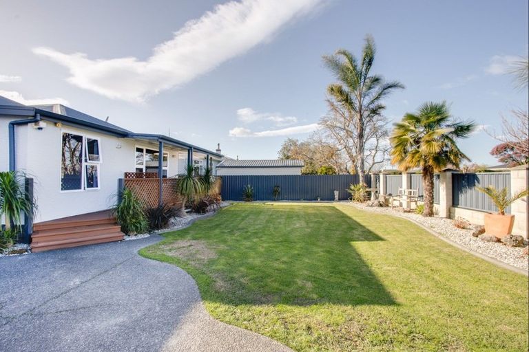Photo of property in 12 Hinton Road, Taradale, Napier, 4112
