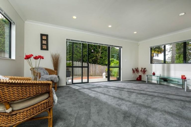 Photo of property in 1/3 Auld Street, Torbay, Auckland, 0630