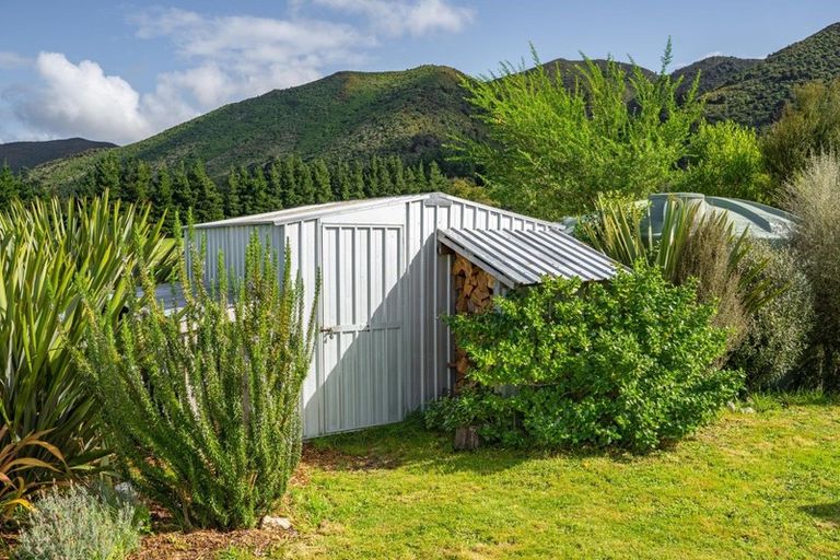 Photo of property in 104 Bucks Road, Tauwharenikau, Featherston, 5773