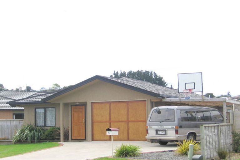 Photo of property in 74 Solomon Street, Brookfield, Tauranga, 3110