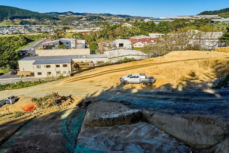 Photo of property in 42 Raiha Street, Kenepuru, Porirua, 5022