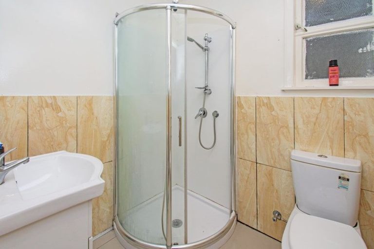 Photo of property in 1/8 Cornwall Road, Mangere, Auckland, 2022