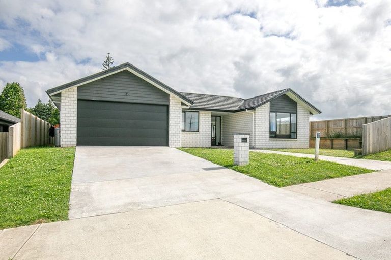 Photo of property in 79 Murray Ward Drive, Te Kauwhata, 3710