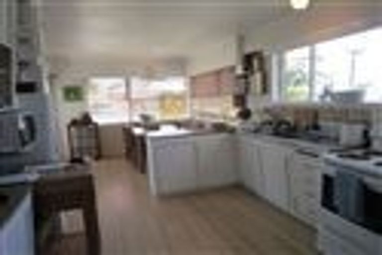 Photo of property in 1a Coronation Street, Belmont, Auckland, 0622