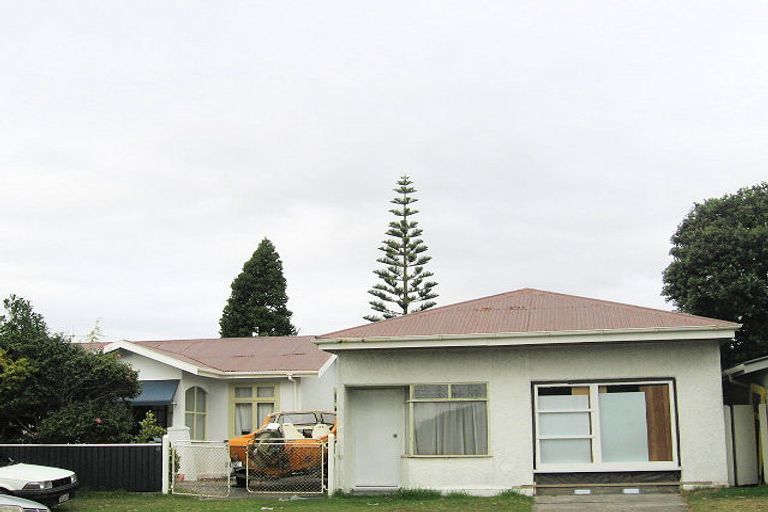 Photo of property in 48 Ocean Road, Paraparaumu Beach, Paraparaumu, 5032
