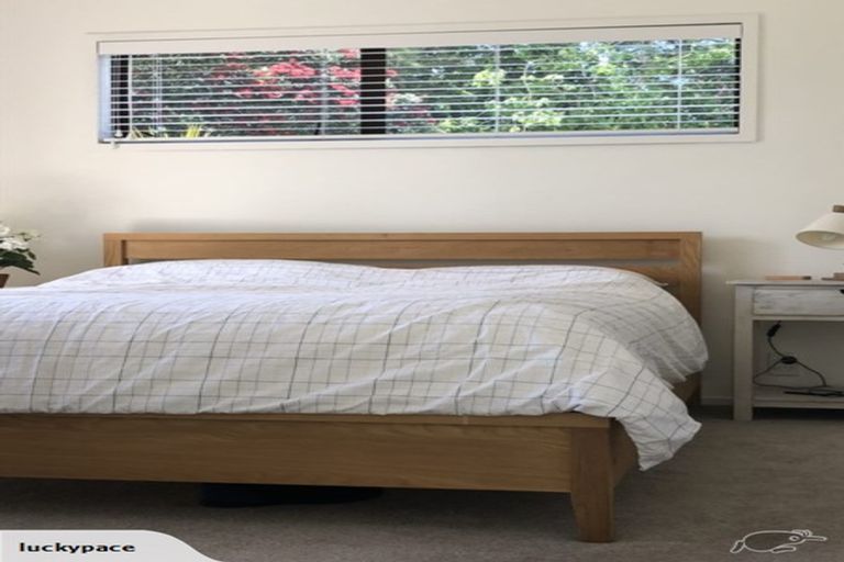 Photo of property in 2/99 Konini Road, Titirangi, Auckland, 0604