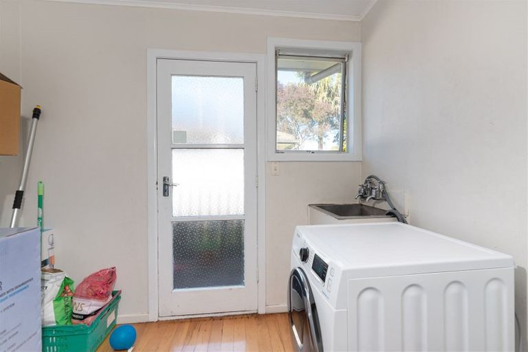 Photo of property in 7 Coletta Lane, Te Atatu South, Auckland, 0610