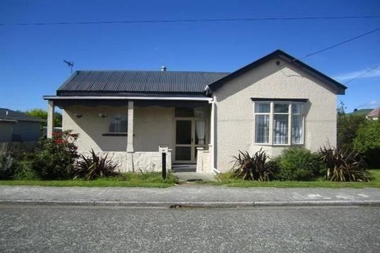 Photo of property in 40 Gorton Street, Gore, 9710