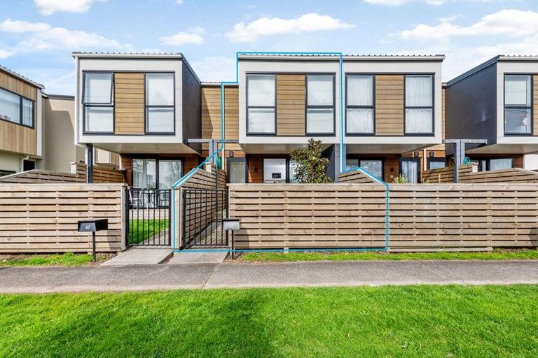 Photo of property in 3/2 Parson Lane, Papatoetoe, Auckland, 2025